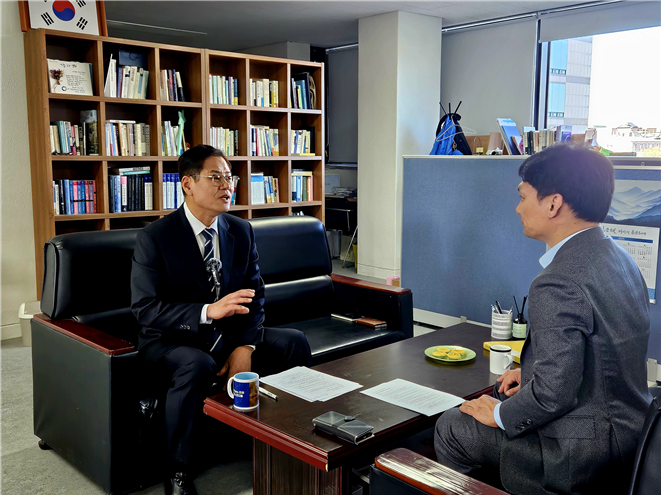 2025-11-05 23;53;37.PNG